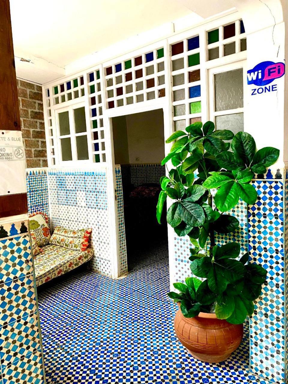 White And Blue Hostel Essaouira Luaran gambar
